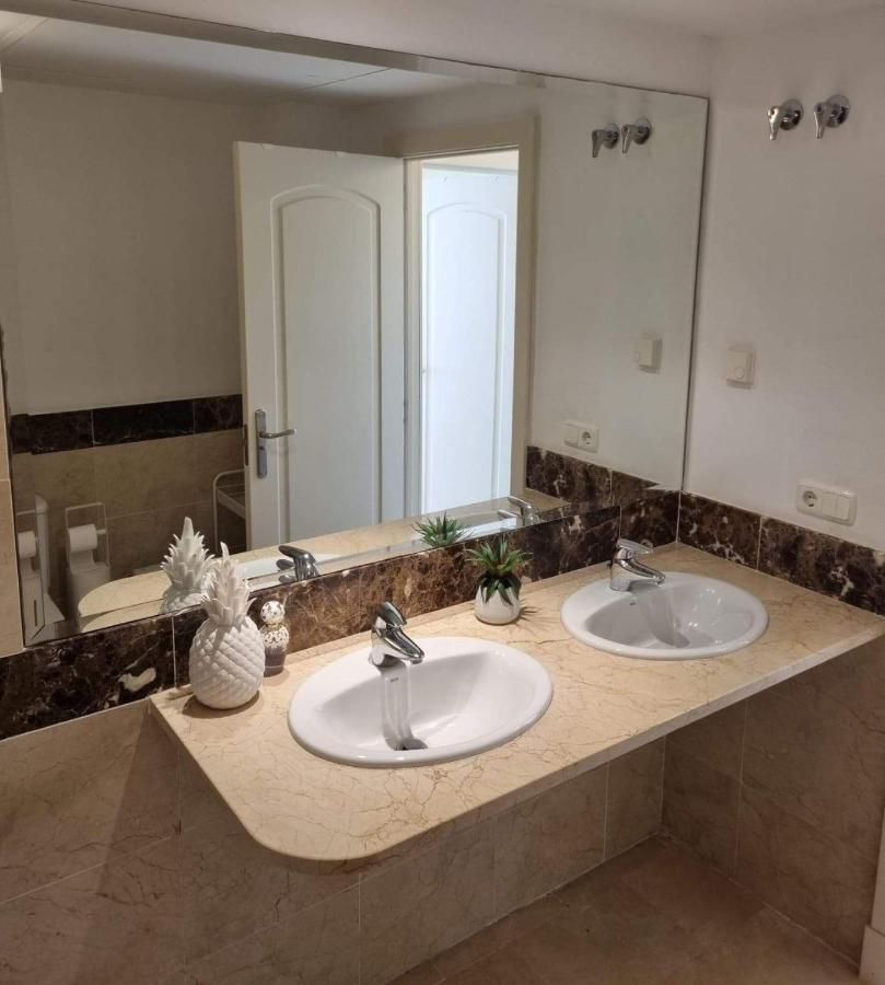 Elegant Apartment With Fantastic Views At The Top Of Calahonda Sitio de Calahonda Екстер'єр фото